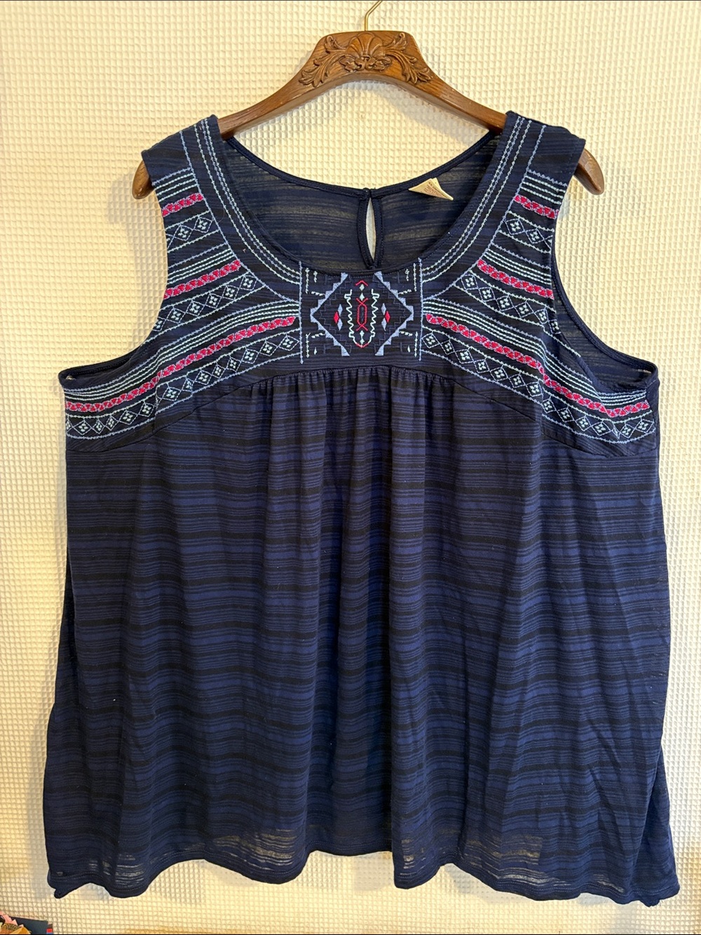 Faded Glory woman’s sleeveless top
